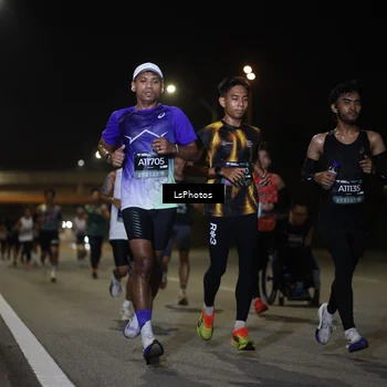 Runner Photo 6468042