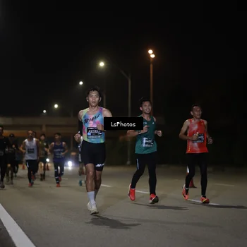 Runner Photo 6468118