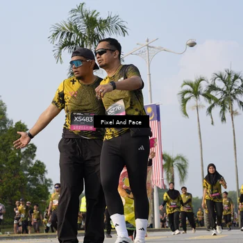 Runner Photo 6468131