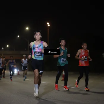 Runner Photo 6468165