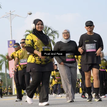 Runner Photo 6468181