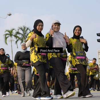 Runner Photo 6468216