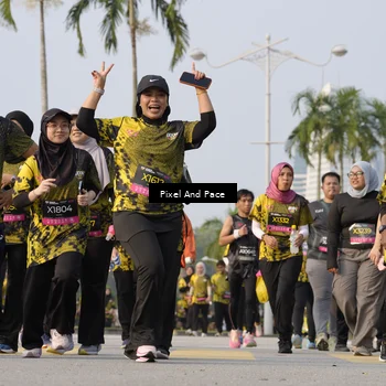 Runner Photo 6468336
