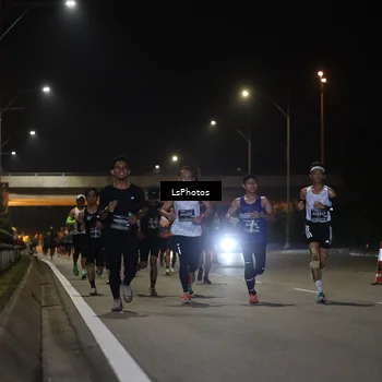 Runner Photo 6468371
