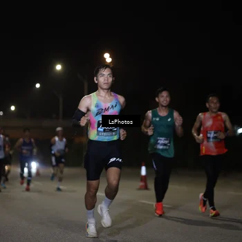 Runner Photo 6468385
