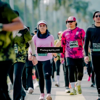 Runner Photo 6468425