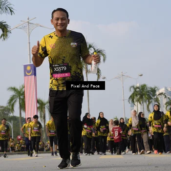 Runner Photo 6468487