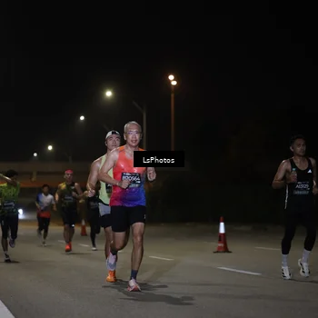 Runner Photo 6468673