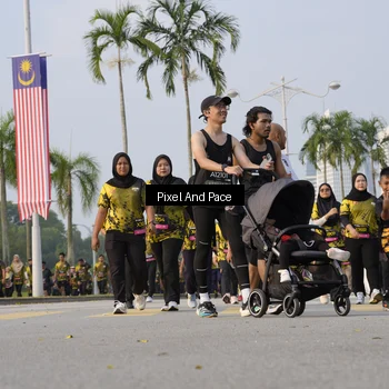 Runner Photo 6468678