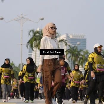 Runner Photo 6468725