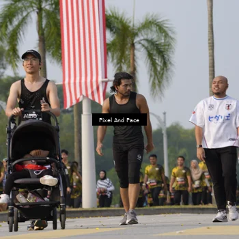 Runner Photo 6468740