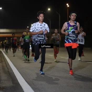 Runner Photo 6469012