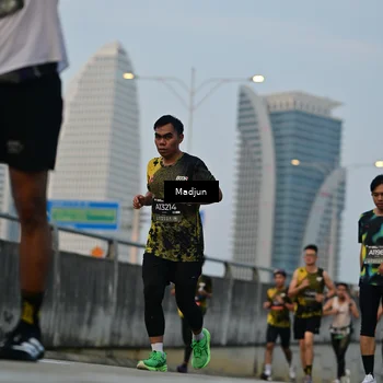 Runner Photo 6469455