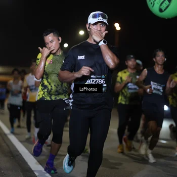 Runner Photo 6470006