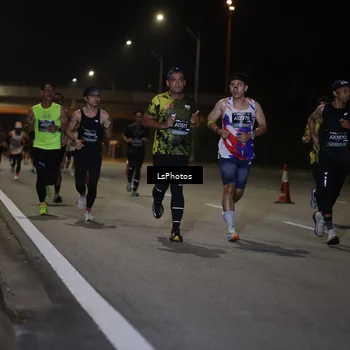 Runner Photo 6470039