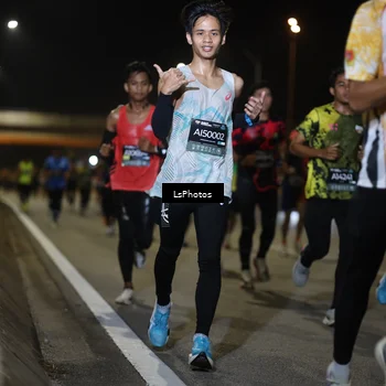 Runner Photo 6470045