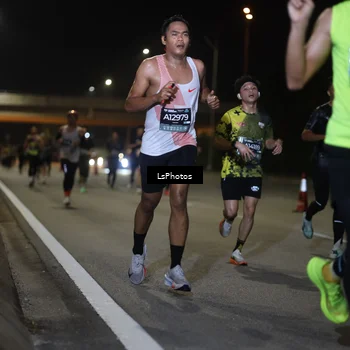 Runner Photo 6470143