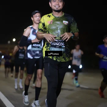 Runner Photo 6470405
