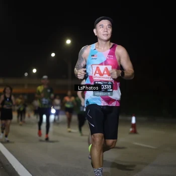 Runner Photo 6470545