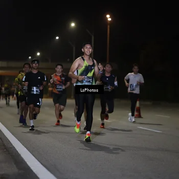 Runner Photo 6470676