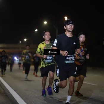 Runner Photo 6470689