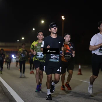 Runner Photo 6470727