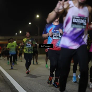 Runner Photo 6471047