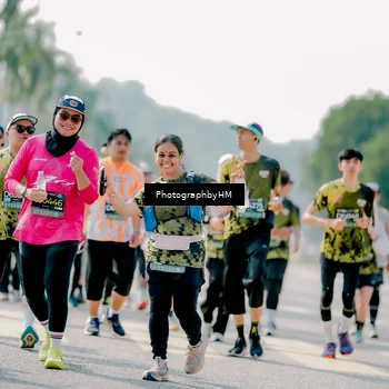Runner Photo 6471067