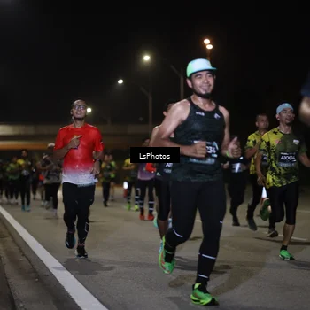 Runner Photo 6471144