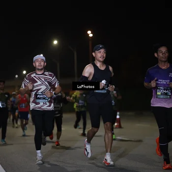 Runner Photo 6471180
