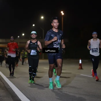 Runner Photo 6471186