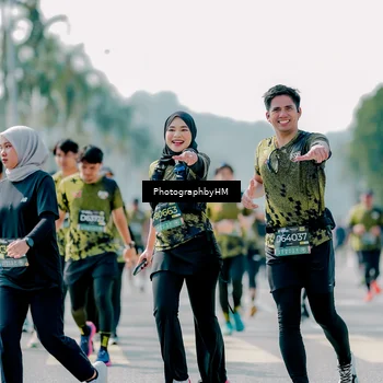 Runner Photo 6471229
