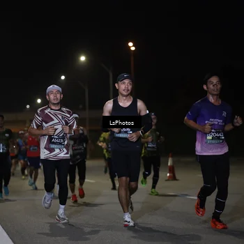 Runner Photo 6471306