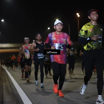 Runner Photo 6471415