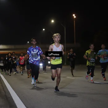 Runner Photo 6471458