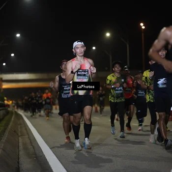 Runner Photo 6471495