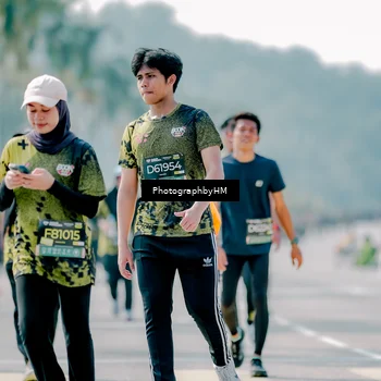 Runner Photo 6471504