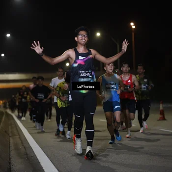 Runner Photo 6471571