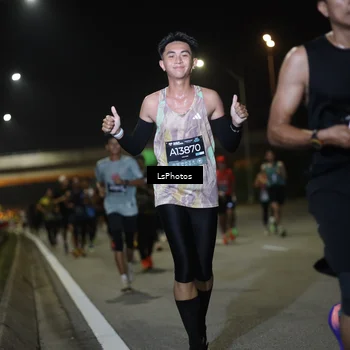 Runner Photo 6471863
