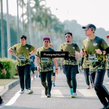 Runner Photo 6471864
