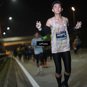 Runner Photo 6471872