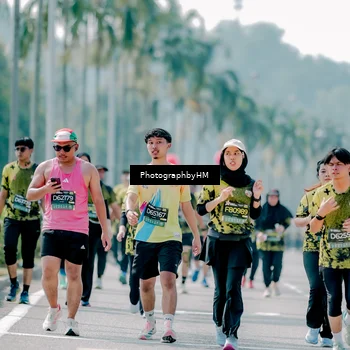Runner Photo 6471879