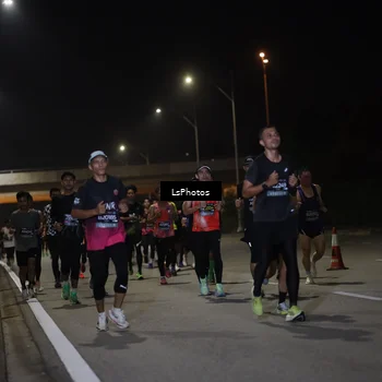 Runner Photo 6472029