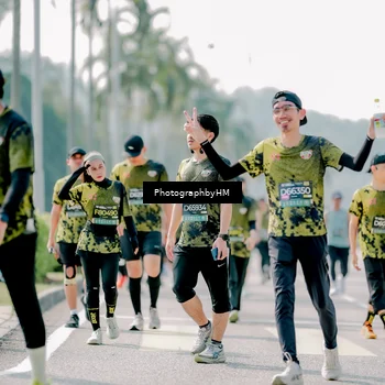 Runner Photo 6472393