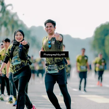 Runner Photo 6472398