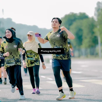 Runner Photo 6472459