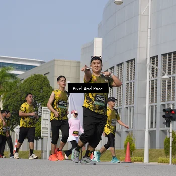 Runner Photo 6472703