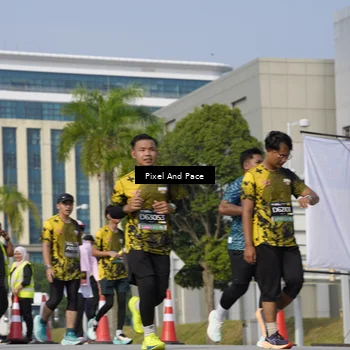 Runner Photo 6472743