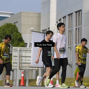 Runner Photo 6472754
