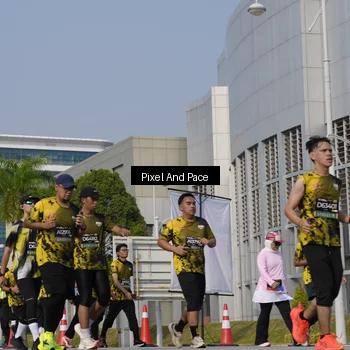 Runner Photo 6472756